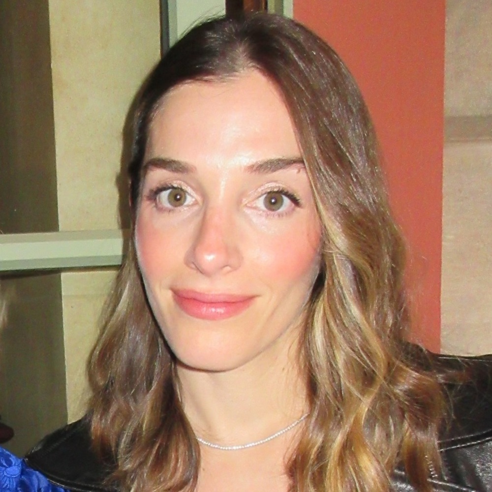 Meet your Posher, Christina